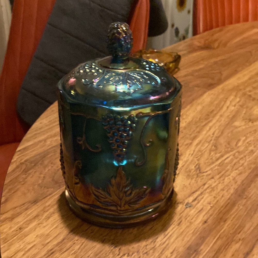 Carnival Glass Canister in Harvest Grspe